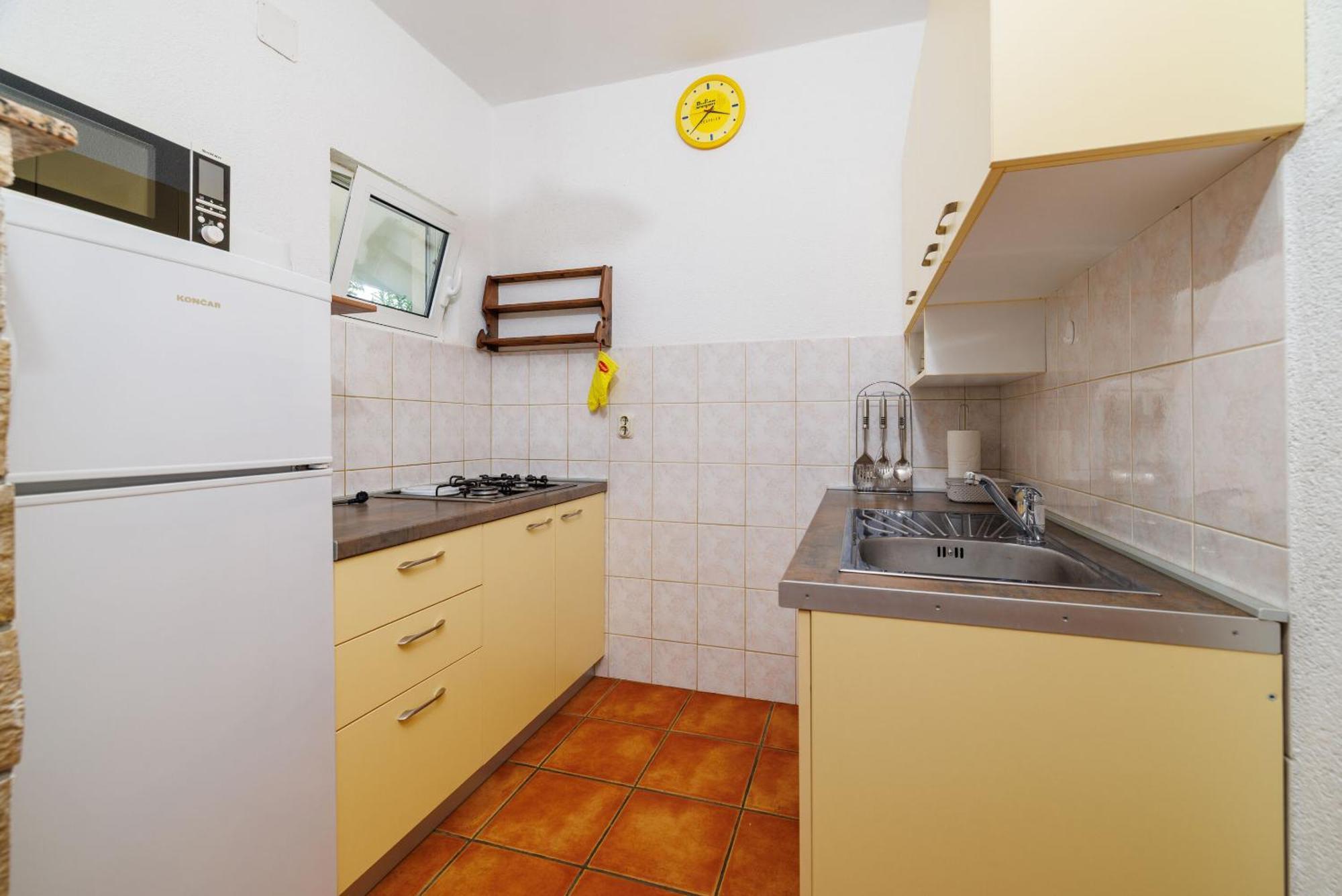 Apartments Mirela Karlobag Exterior photo